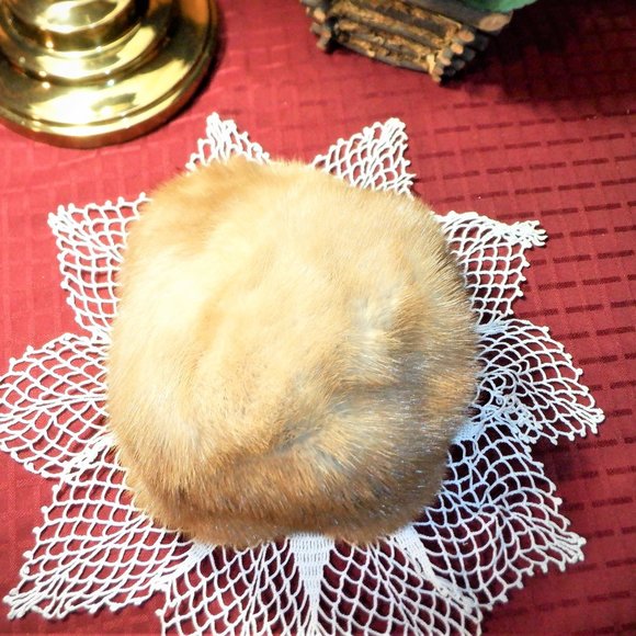 Vintage ~~~ REAL MINK ~~~ HAT ~~~ Never Worn - Picture 3 of 4